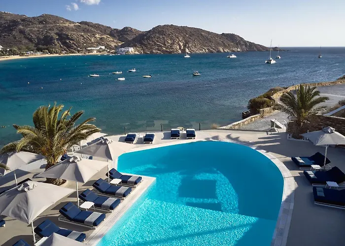 Ios Palace & Mylopotas